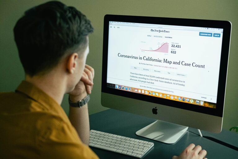 Információs túltöltöttség ellen: Így maradj képben anélkül, hogy elvesznél a hírek tengerében